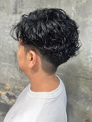 刈上げ×無造作スパイラルパーマ