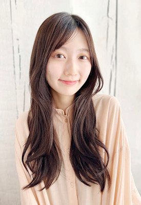 20代30代40代　小顔くびれ韓国風レイヤーロング