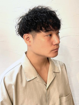 ツイストスパイラルパーマ ツーブロック マッシュショート