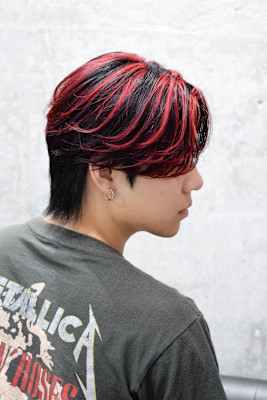 レッドハイライトカラー韓国ヘアカルマヘアセンターパートウルフ