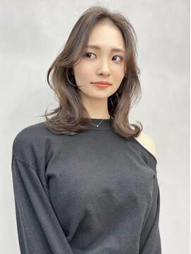 TIARA 博多店×ミディアム