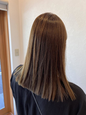 艶髪/サラツヤ/ストレートヘアー
