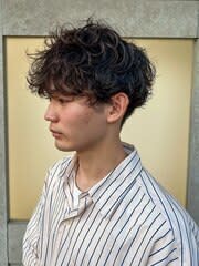 程よい束感◎ツーブロックマッシュパーマ　波巻き