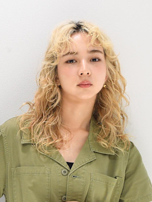 エアリーな無造作ウェーブ