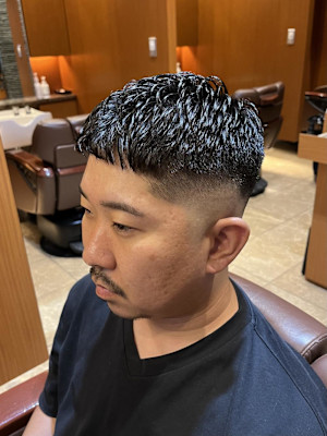 銀座　理容室　スキンフェード　クロップ　アイロンパーマ