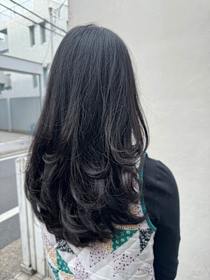  外国人風　たっぷりレイヤー×ワンカールパーマ