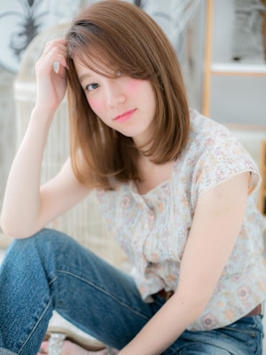 大人可愛いミルクティーカラー小顔ミニボブ　ことりベージュ