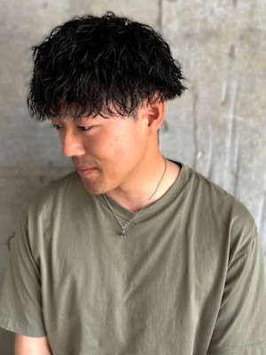 ツイストスパイラル マッシュ　緩めツイスパ　マッシュショート