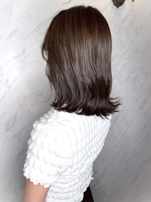 【MICHI 富田店　古作蓮】アッシュグレー　外ハネミディ