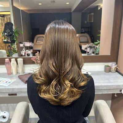 雨に負けないコテ巻き風パーマ