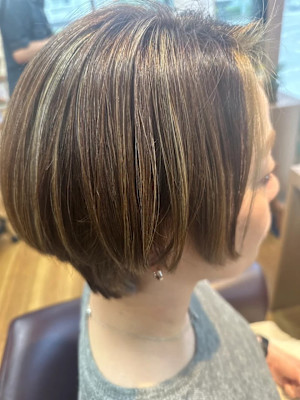 柔らか丸みシルエットボブ