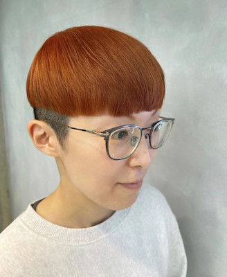 マッシュ/オレンジ/ハイトーン/ツーブロック/女性かりあげ