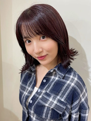 外ハネミディアム 韓国風レイヤー ラベンダーベージュ