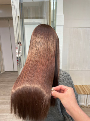 レイヤーロンググレーベージュ縮毛矯正シンプルストレート渋谷
