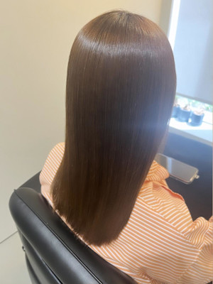 髪質改善ストレート+TOKIOLIMITEDトリートメント