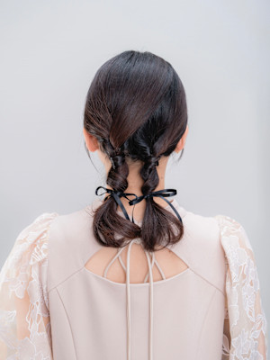 ★甘くないタイトなツインテールのお呼ばれヘア★