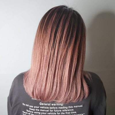 カット＋グラデーションカラーブリーチカラー