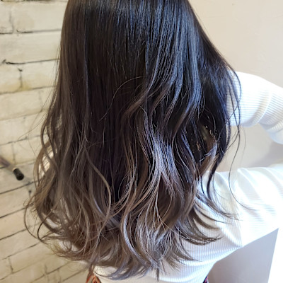 カット＋グラデーションカラーブリーチカラー