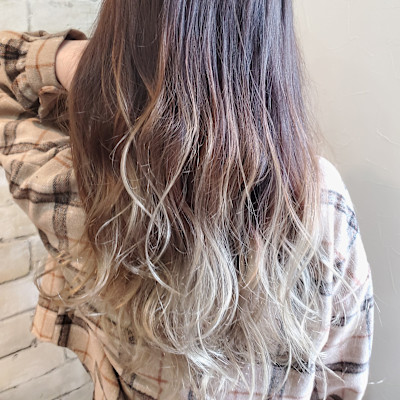 カット＋グラデーションカラーブリーチカラー