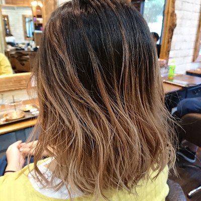 カット＋グラデーションカラーブリーチカラー