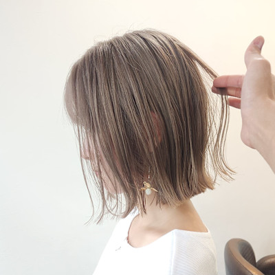 カット＋ブリーチカラー