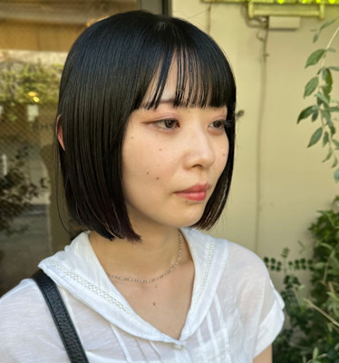 黒髪ストレートボブ