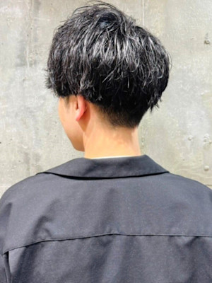 黒髪　メンズショート　ツイストスパイラルパーマ　ツーブロック