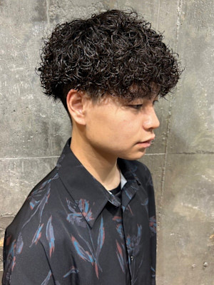 ハードパーマ　束感プードルパーマ　ツーブロックマッシュ