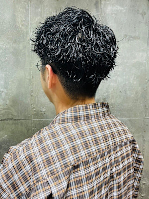 束感アップバング　メンズショート　ツイストパーマ　ラフ