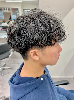 波巻きスパイラルマッシュメンズパーマ