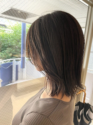 多毛さんにおすすめ！量感を整えて外はねエアリーロブ