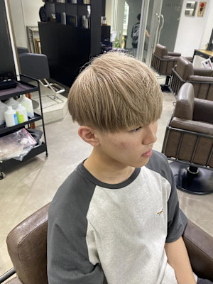 ウルフアッシュブラックカルマパーマベリーショート