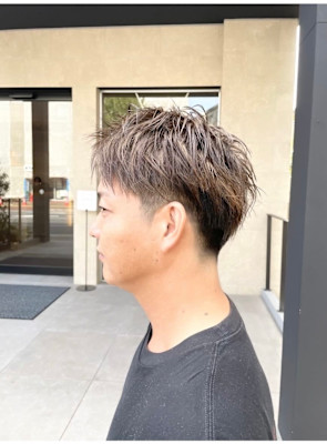 ベージュカラー