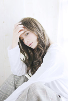 シアベージュスモークカラー