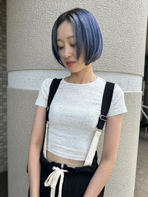 根元暗めネイビーカラー.