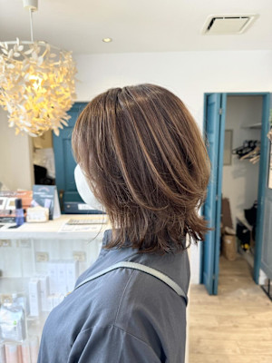 外ハネクビレボブ×ベージュ