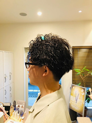 黒髪マッシュパーマニュアンスヘア/メンズヘア