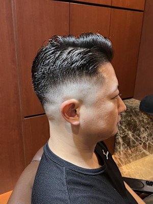 銀座　理容室　barberstyle スキンフェード