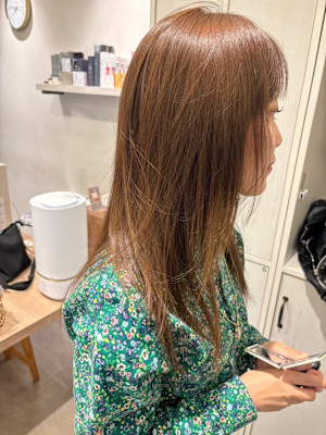 美髪レイヤーカットアースカラー大人可愛い小顔カット