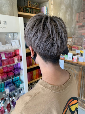 ハイトーンカラー/メンズヘア/アッシュカラー/ベージュカラー