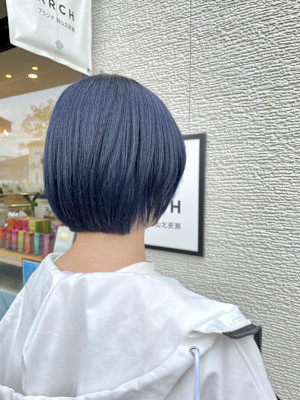 ネイビーカラー