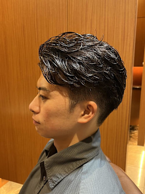 銀座　理容室　ビジネスマン