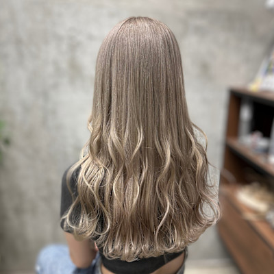 ホワイトミルクティーハイトーンカラーケアカラーケアブリーチ