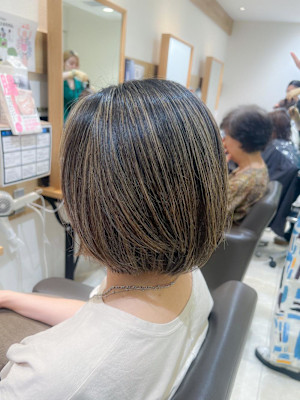 白髪ぼかし　セミディ　シアーカラー　【藤沢　藤沢駅】