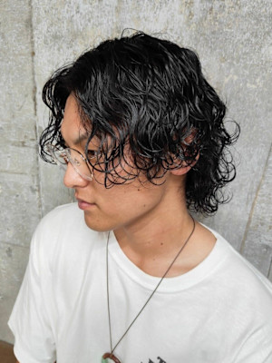 波巻きスパイラル束感　センターパート　ボブウフル