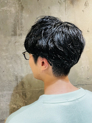 マッシュ×刈り上げ×黒髪