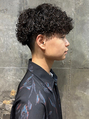 ハードパーマ　束感プードルパーマ　ツーブロックマッシュ