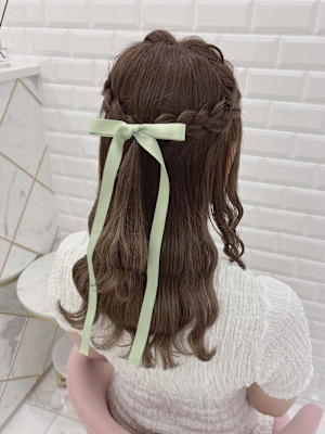 お上品で可愛い編み込みカチューシャ＊まゆ