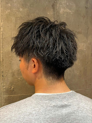 ビジネス束感×ツイストパーマ