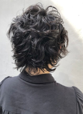 クリクリ無造作クセ毛風パーマウルフショートカット